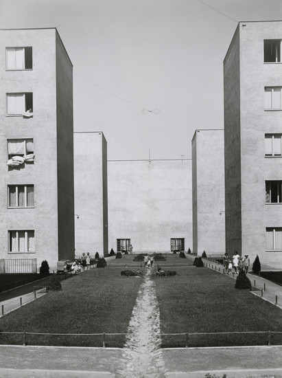 Josef Hofer: Obytný súbor Nová doba v Bratislava. Okolo 1935. Múzeum mesta Bratislava