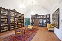 Historická knižnica Strážky